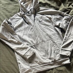 Men’s Nike Heather Gray therm-fit pullover